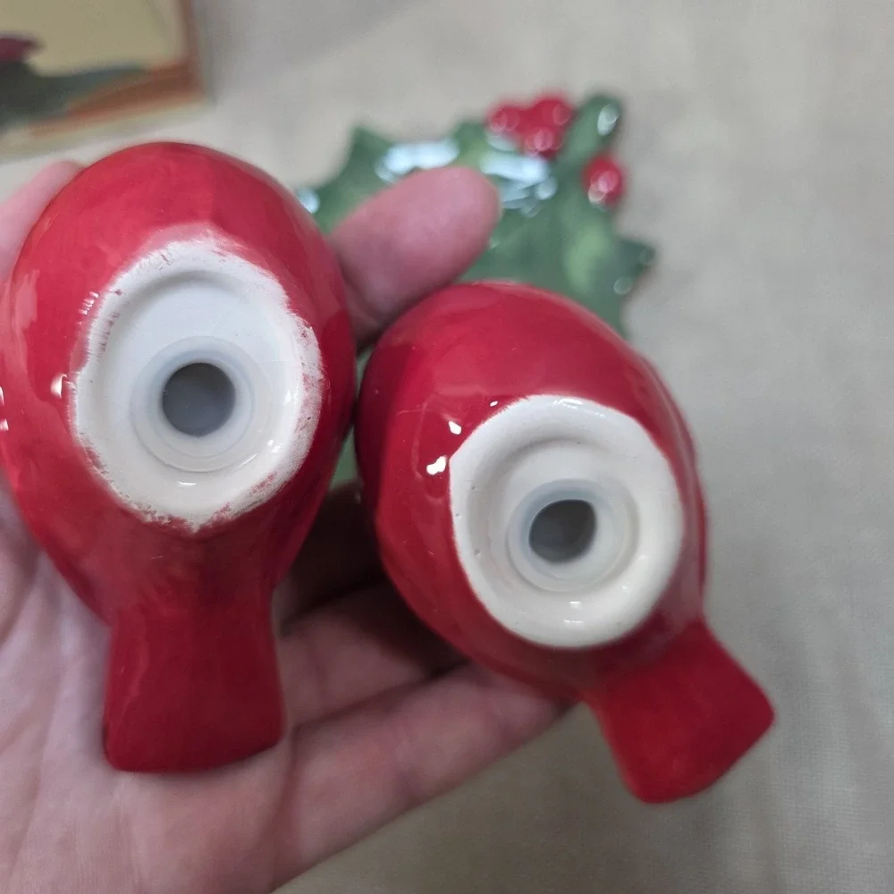 Cracker Barrel Christmas Cardinal Salt & Pepper Shakers Holly Tray Set New W Box